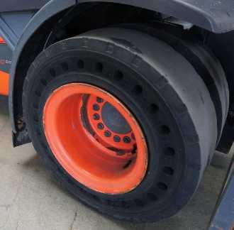Used Forklift Truck LINDE H 30 T EVO 393-02 GAS VIERRADFRONTSTAPLER (12812007)
