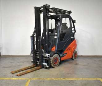 Used Forklift Truck LINDE H 30 T EVO 393-02 GAS VIERRADFRONTSTAPLER (13053534) backdrop