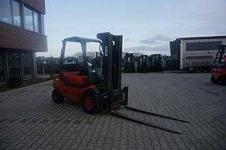 Used Forklift Truck LINDE H 30T-03 - Triplex GAS VIERRADFRONTSTAPLER (13024897)