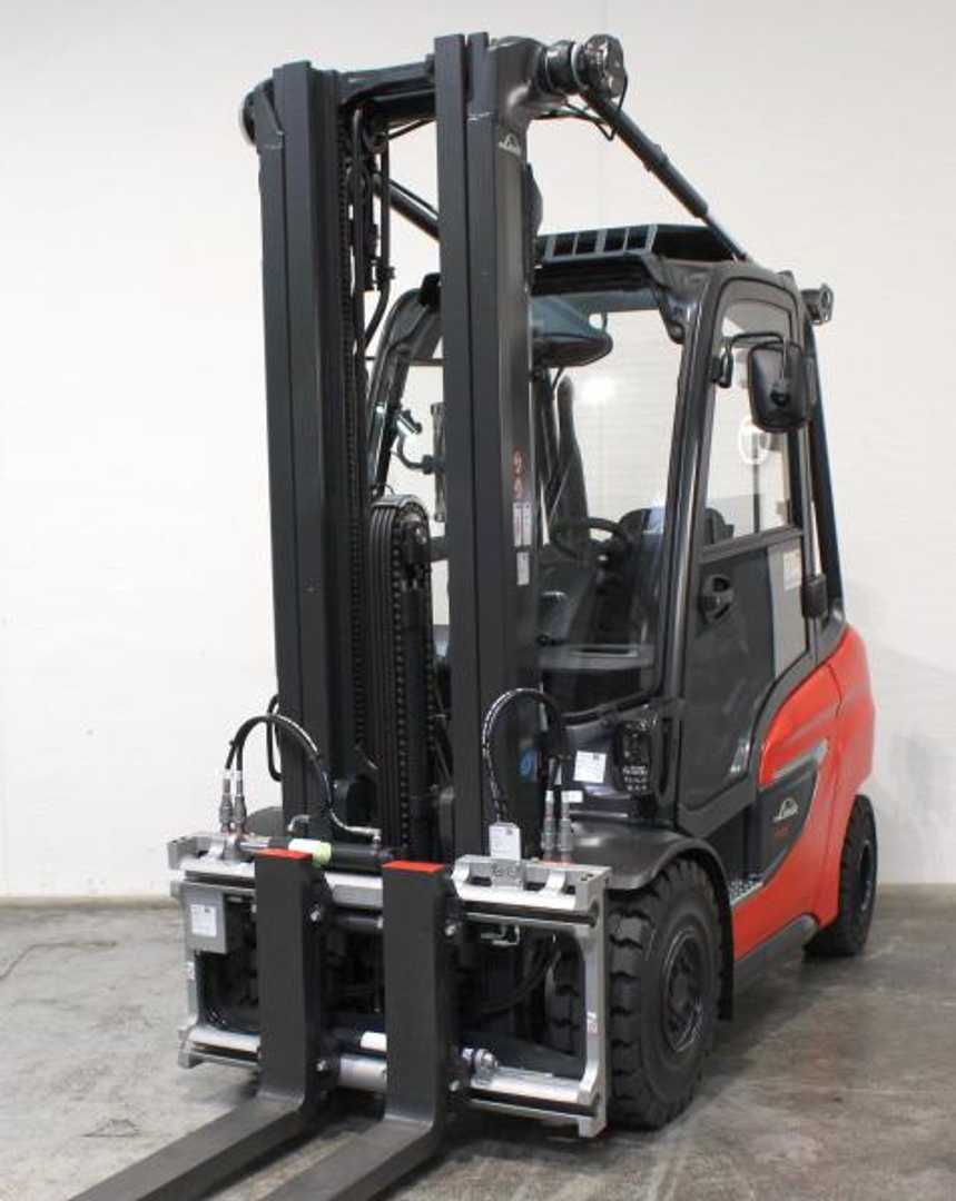 Used Forklift Truck LINDE H 35 D 1202 DIESEL VIERRADFRONTSTAPLER (13053527)