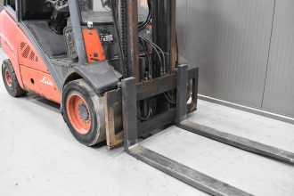 Used Forklift Truck LINDE H 35 T - 01 /58218/ GAS VIERRADFRONTSTAPLER (13056512)