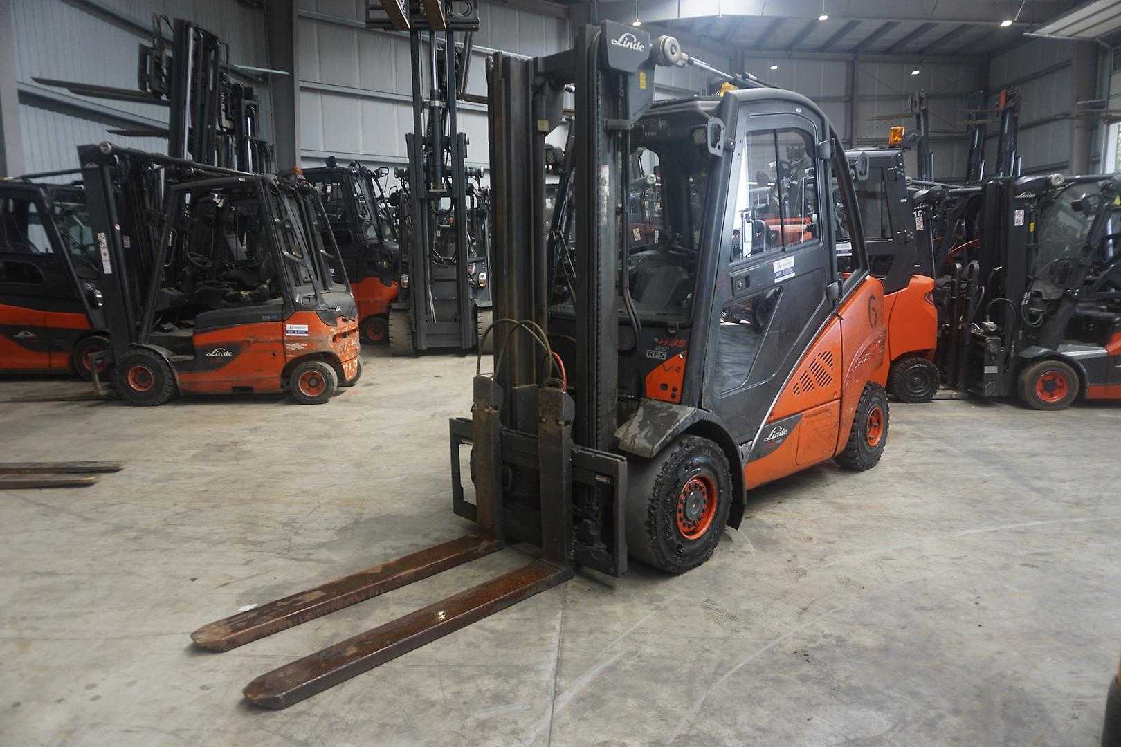 Used Forklift Truck LINDE H 35T-02 - 2018er GAS VIERRADFRONTSTAPLER (13053330)