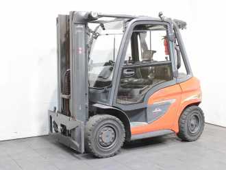 Used Forklift Truck LINDE H 40 D-01/600 1204 DIESEL VIERRADFRONTSTAPLER (13060761) backdrop