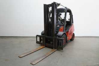 Used Forklift Truck LINDE H 45 D 394 DIESEL VIERRADFRONTSTAPLER (13034569) backdrop