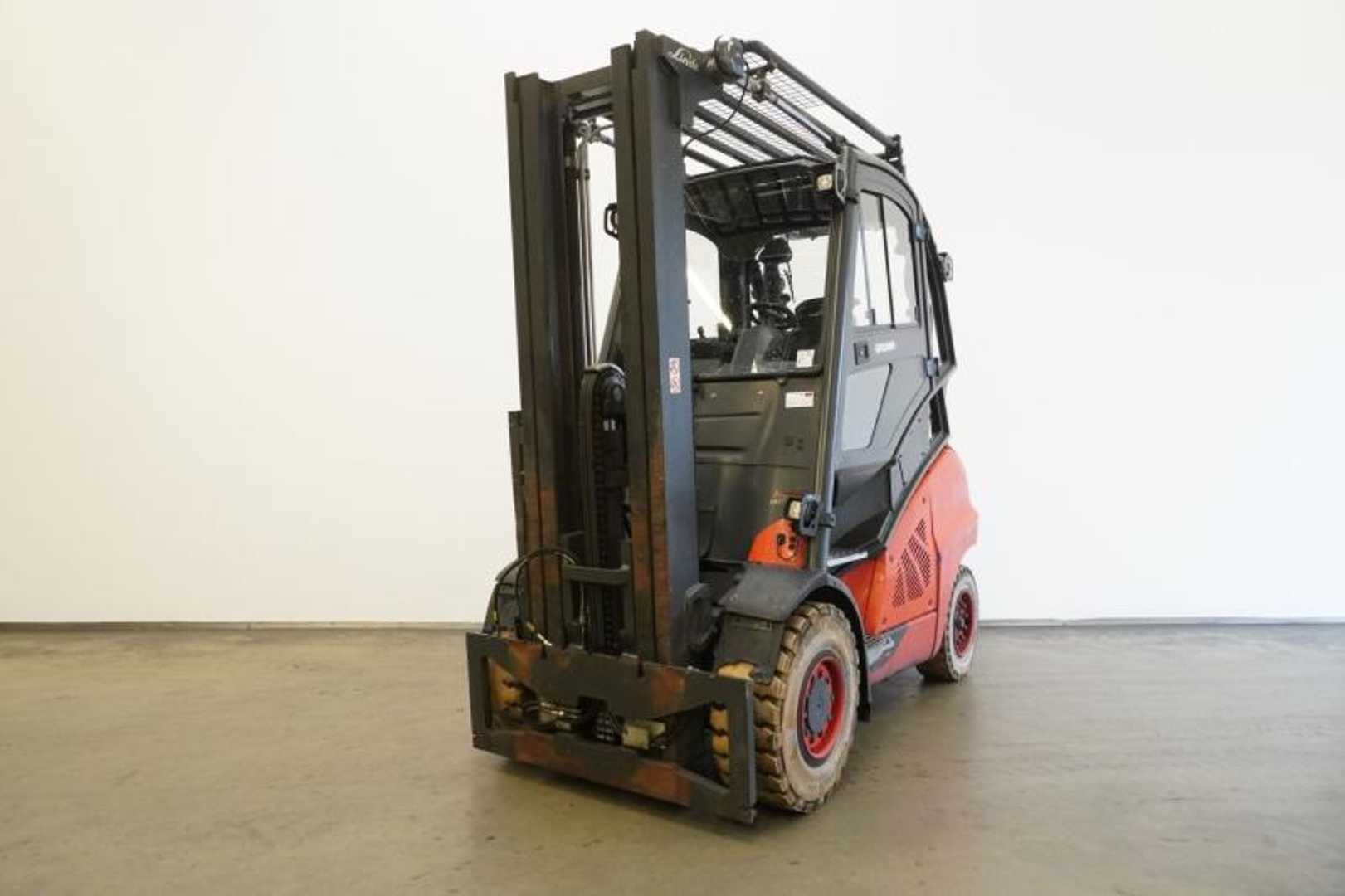 Used Forklift Truck LINDE H 50 T/600 EVO 394-02 GAS VIERRADFRONTSTAPLER (13049003)