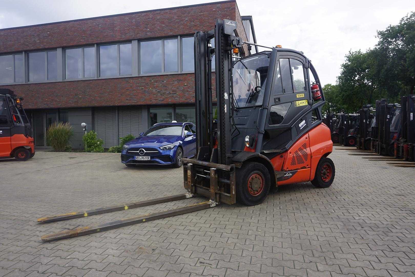 Used Forklift Truck LINDE H 50D-02 - Nur 6.714 Stunden DIESEL VIERRADFRONTSTAPLER (13049909)