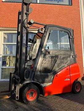 Used Forklift Truck LINDE H16D-01 DIESEL VIERRADFRONTSTAPLER (12926540) backdrop