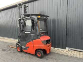 Used Forklift Truck LINDE H16D-01 DIESEL VIERRADFRONTSTAPLER (13042988)