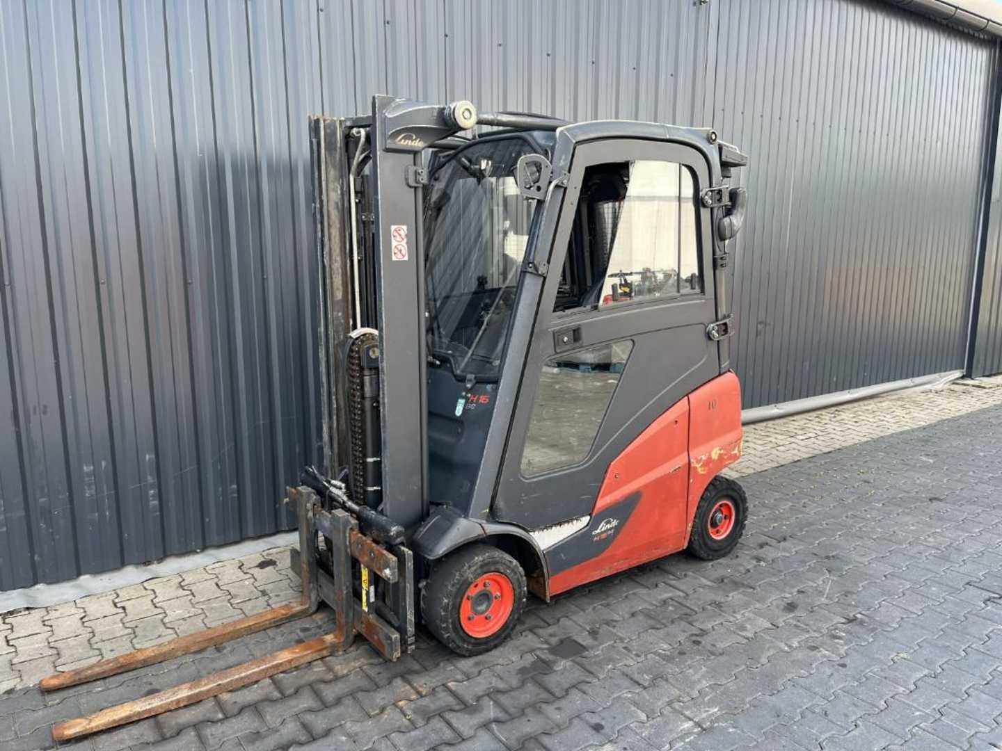 Used Forklift Truck LINDE H16T-01 GAS VIERRADFRONTSTAPLER (13065396)