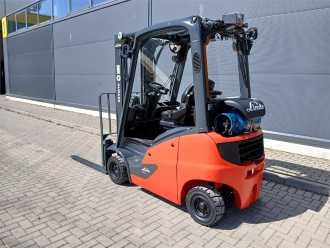 Used Forklift Truck LINDE H16T GAS VIERRADFRONTSTAPLER (13060598)