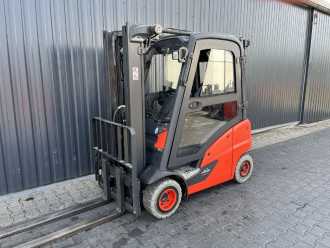 Used Forklift Truck LINDE H18T-01 GAS VIERRADFRONTSTAPLER (13065394) backdrop