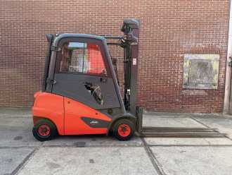 Used Forklift Truck LINDE H20D-02 DIESEL VIERRADFRONTSTAPLER (13053686)