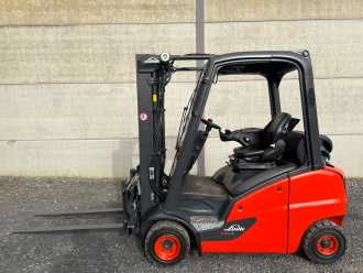Used Forklift Truck LINDE H20T-01 EVO GAS VIERRADFRONTSTAPLER (13047367) backdrop