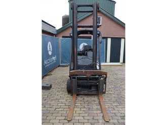 Used Forklift Truck LINDE H20T-01 GAS VIERRADFRONTSTAPLER (13041395)