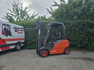 Used Forklift Truck LINDE H20T-01 GAS VIERRADFRONTSTAPLER (13053188)