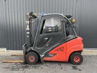 Used Forklift Truck LINDE H25D-02 DIESEL VIERRADFRONTSTAPLER (13074879) backdrop