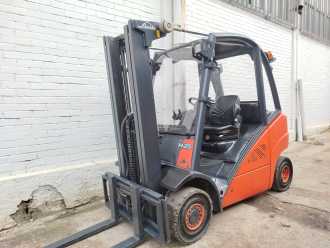 Used Forklift Truck LINDE H25D DIESEL VIERRADFRONTSTAPLER (13037168) backdrop