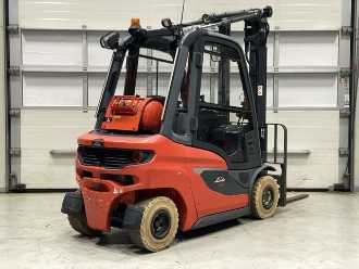 Used Forklift Truck LINDE H25T-01 GAS VIERRADFRONTSTAPLER (12996121)