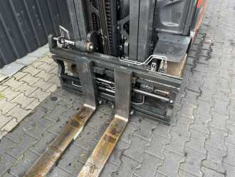 Used Forklift Truck LINDE H25T-01 GAS VIERRADFRONTSTAPLER (13070221)