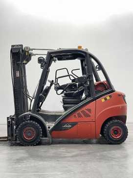 Used Forklift Truck LINDE H25T-02-392 GAS VIERRADFRONTSTAPLER (13049667)