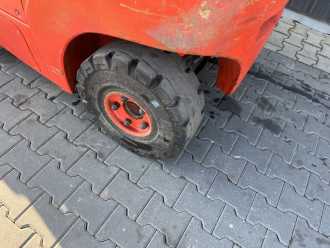Used Forklift Truck LINDE H25T-02 GAS VIERRADFRONTSTAPLER (13028734)