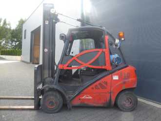 Used Forklift Truck LINDE H25T GAS VIERRADFRONTSTAPLER (13067010)