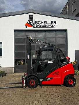 Used Forklift Truck LINDE H25T GAS VIERRADFRONTSTAPLER (13068407) backdrop