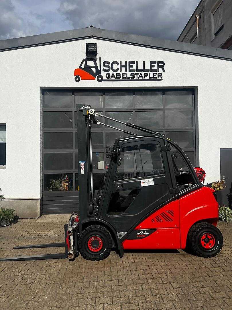 Used Forklift Truck LINDE H25T GAS VIERRADFRONTSTAPLER (13068407)
