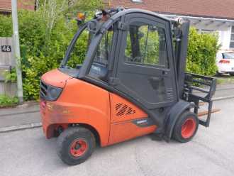 Used Forklift Truck LINDE H30 D DIESEL VIERRADFRONTSTAPLER (13044636)