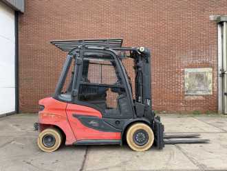 Used Forklift Truck LINDE H30D-01 DIESEL VIERRADFRONTSTAPLER (13032329)
