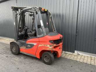 Used Forklift Truck LINDE H30D-01 DIESEL VIERRADFRONTSTAPLER (13058987)