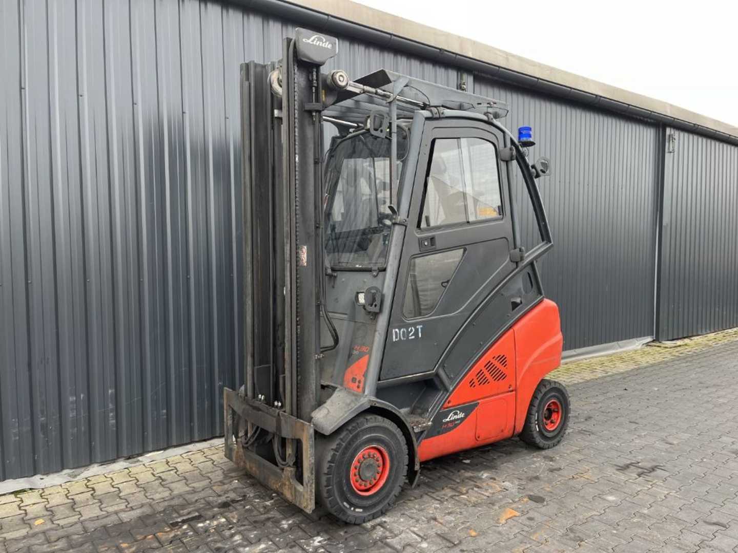 Used Forklift Truck LINDE H30D-02 DIESEL VIERRADFRONTSTAPLER (13004595)