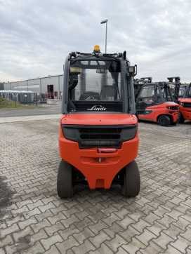 Used Forklift Truck LINDE H30D-02 DIESEL VIERRADFRONTSTAPLER (13045744)