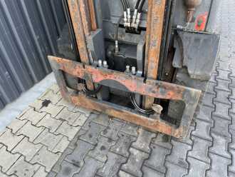 Used Forklift Truck LINDE H30D-02 DIESEL VIERRADFRONTSTAPLER (13066519)