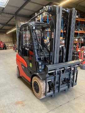 Used Forklift Truck LINDE H30D DIESEL VIERRADFRONTSTAPLER (13027131)