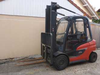 Used Forklift Truck LINDE H30D DIESEL VIERRADFRONTSTAPLER (13041451) backdrop