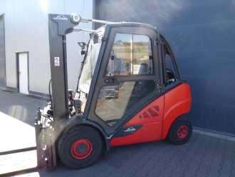 Used Forklift Truck LINDE H30T-02 GAS VIERRADFRONTSTAPLER (13047312)