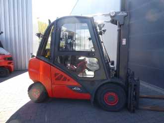 Used Forklift Truck LINDE H30T-02 GAS VIERRADFRONTSTAPLER (13047312)