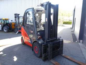 Used Forklift Truck LINDE H30T-02 GAS VIERRADFRONTSTAPLER (13047312)