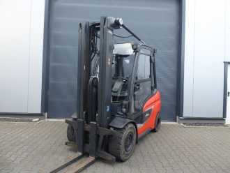 Used Forklift Truck LINDE H35D-01 DIESEL VIERRADFRONTSTAPLER (13069409) backdrop
