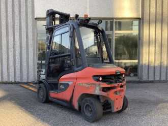 Used Forklift Truck LINDE H35D-01 DIESEL VIERRADFRONTSTAPLER (13076937)