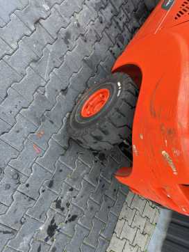 Used Forklift Truck LINDE H35T-02 GAS VIERRADFRONTSTAPLER (13066812)