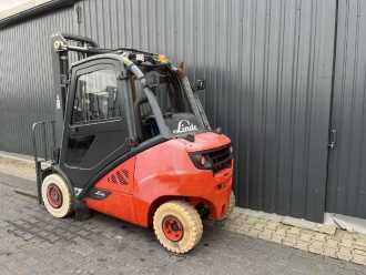 Used Forklift Truck LINDE H35T-02 GAS VIERRADFRONTSTAPLER (13069058)
