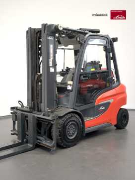 Used Forklift Truck LINDE H35T-1202-01 GAS VIERRADFRONTSTAPLER (13053063) backdrop