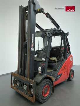 Used Forklift Truck LINDE H35T-393-02 GAS VIERRADFRONTSTAPLER (13048864) backdrop