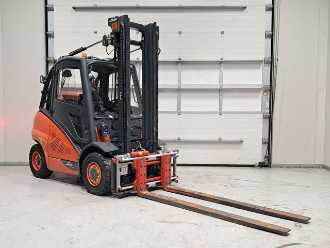 Used Forklift Truck LINDE H40T-02 GAS VIERRADFRONTSTAPLER (12921360)
