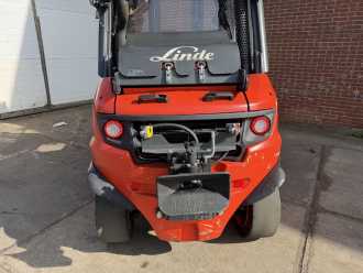 Used Forklift Truck LINDE H40T-02 GAS VIERRADFRONTSTAPLER (13031670)