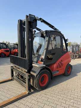 Used Forklift Truck LINDE H45D-02 DIESEL VIERRADFRONTSTAPLER (13036593) backdrop