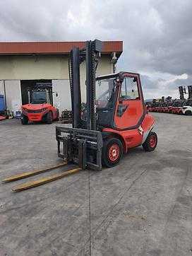 Used Forklift Truck LINDE H45D DIESEL VIERRADFRONTSTAPLER (13076218) backdrop