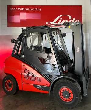 Used Forklift Truck LINDE H50 DIESEL VIERRADFRONTSTAPLER (13028909) backdrop